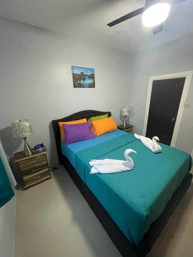 Jamrock Suites Kingston Eksteriør bilde