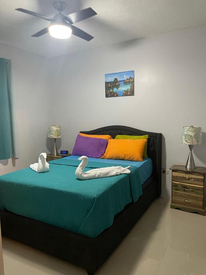 Jamrock Suites Kingston Eksteriør bilde